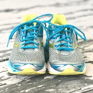 Mizuno Wave Inspire 13